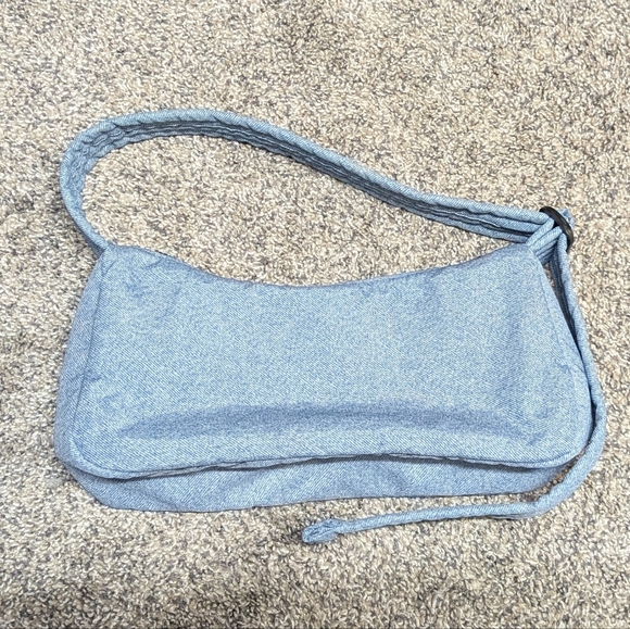 BAGGU Digital Denim Cargo Shoulder Bag - NWT - Picture 2 of 3
